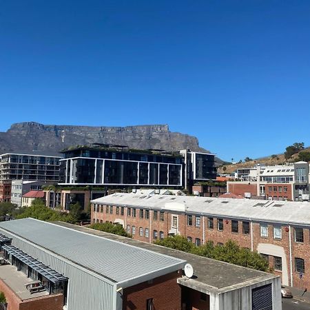 Modern Apartment In The Docklands, De Waterkant, Cape Town Stunning Views, Gorgeous Pool Deck Exterior foto