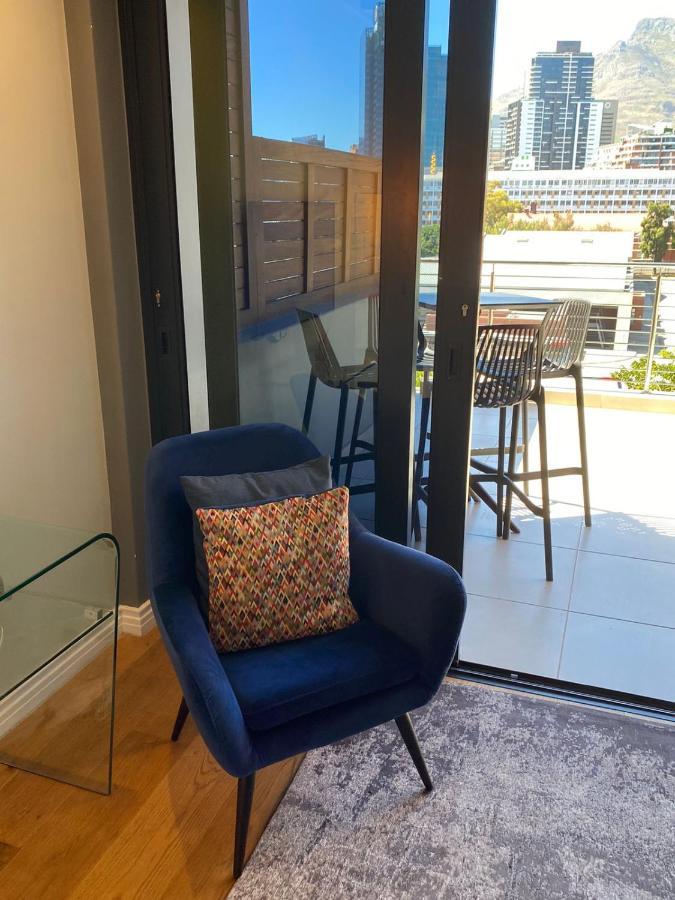 Modern Apartment In The Docklands, De Waterkant, Cape Town Stunning Views, Gorgeous Pool Deck Exterior foto